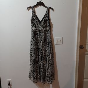 coldwater creek Size 8 Black  And cream Dress With Jewel sleeveless